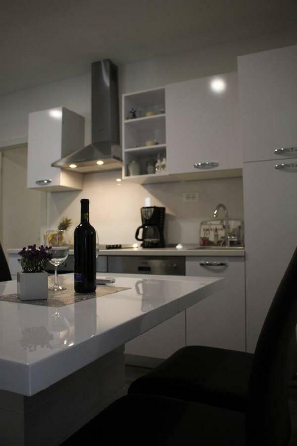 Apartments Holiday Baška Voda Eksteriør billede