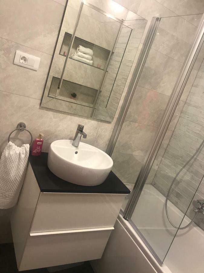 Apartments Holiday Baška Voda Eksteriør billede